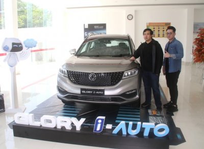 DFSK Glory i-Auto. Mid large SUV tercanggih di kelasnya, resmi diperkenalkan di masyarakat Jawa Timur.  