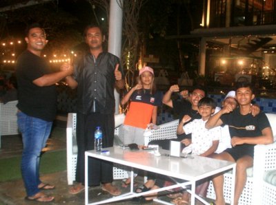 H. Yanto Tambah Jaya MX Team &amp; H. Adi Lukito Rizqy Motor Boss Mild MX-GTX Team - Tembakau Balap, Pasuruan. Konsolidasi matang siapkan strategi matang, untuk pembinaan motocross &amp; menghadapi musim kompetisi 2022. 