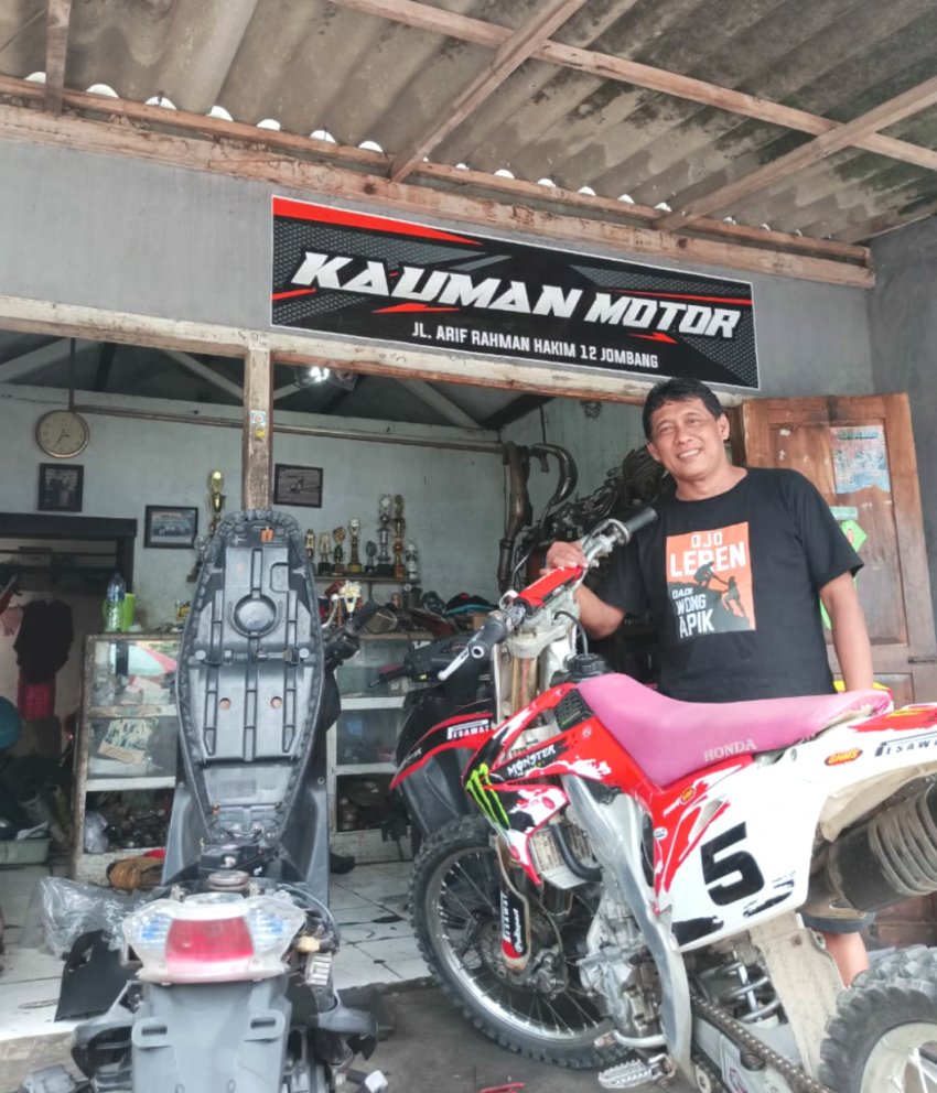 Heri Beng - Kauman Motor, Jombang : BUKAN SEKEDAR WORKSHOP !