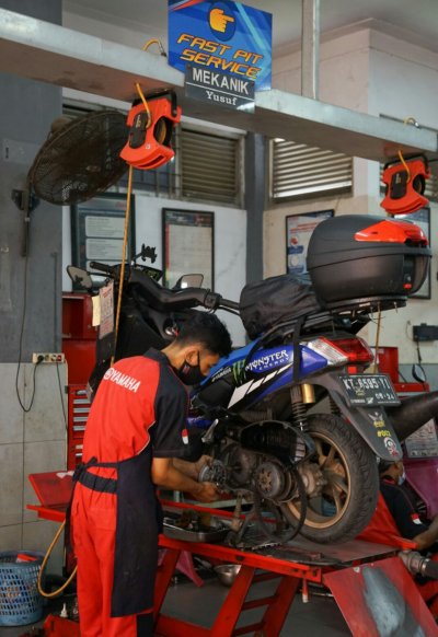 YAMAHA STSJ TAWARKAN LAYANAN SERVICE FAST PIT