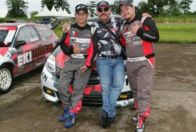 H. Rudi Big Boss Mega Team Ekitoyama Racing Team Indonesia : RUTINITAS BERBAGI DITENGAH MENGAWAL PERJALANAN KOMPETISI