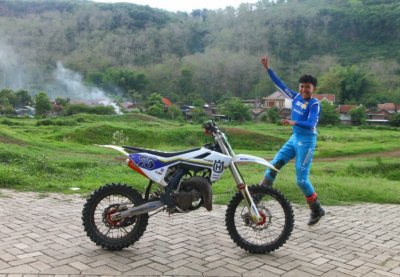 Fadila Navara - Crosser Nasional MX85 cc : KEBANGAAN TULUNGAGUNG, DICETAK PRESTIGE &amp; SKALA PRIORITAS TARJET  PRESTASI
