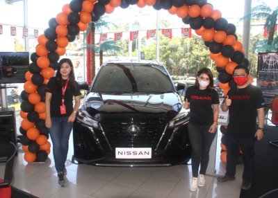 Hadi Susanto Supervisor Dealer Nissan A. Yani, Surabaya. All-New Nissan Kicks e-Power menawarkan alternatif berkendara, dengan cara praktis &amp; menyenangkan.