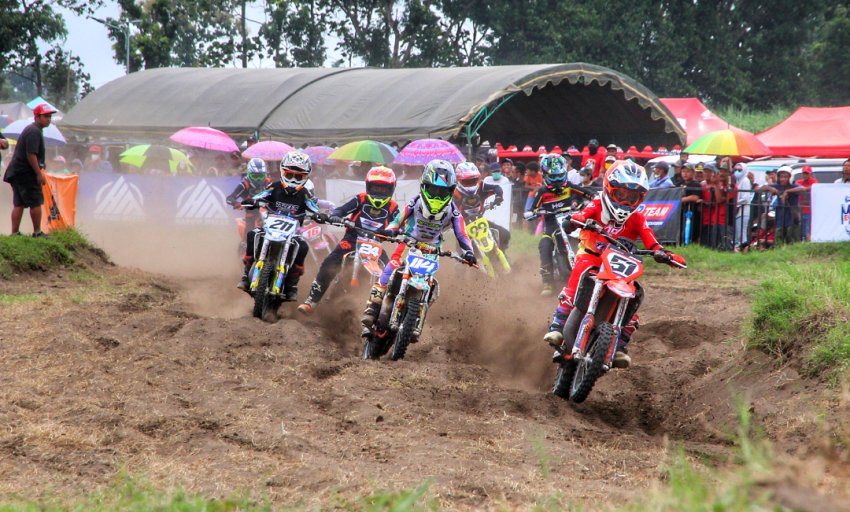 Djanu - Tio Florist SVNX Race Gear HND Decals Daun Racing Jungle Squad MX Team,  Bandung : GAYA BALAP BERKELASNYA, SUKSES TOREHKAN PODIUM PERDANA DI MX65