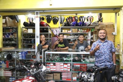 Anggera RX King Sidoarjo. Paling komplit melayani kebutuhan sparepart RX-King.