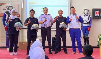 Sinergi dengan Kementerian Perhubungan, SMK Muhammadiyah 1 Kepanjen Gelar Safety Riding Training Peringati Hari Sumpah Pemuda