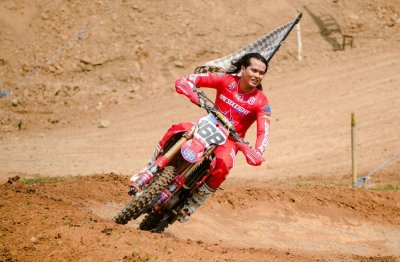 Mevans Sanggramawijaya - Onesixeight Motocross Team. Mengukir sejarah &amp; prestasi baru, dengan brand pacuan terbaru GasGas.