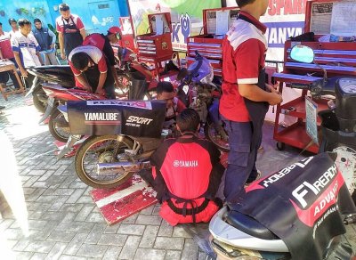 YAMAHA STSJ GELAR CSR, BERIKAN FASILITAS SKY KE KONSUMEN