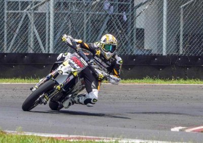 Mevans Sanggramawijaya rider Onesixeight Racing Team. Problem handling berat Husqvarna FS 450 mulai terurai &amp; menemukan solusi.