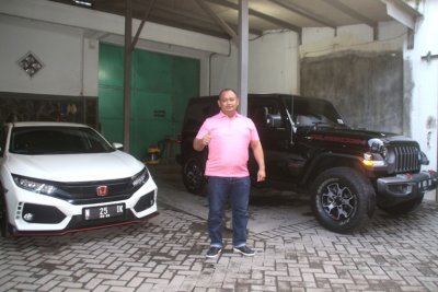 H. Rokhmawan Big Boss Rizqy Motor Boss Mild, Pasuruan. Kembali bikin gebrakan, membangun sirkuit pribadi, untuk mempertahankan eksistensi Rizqy Motor Boss Mild MX - GTX Team &amp; menghidupkan off road roa dua Pasuruan.