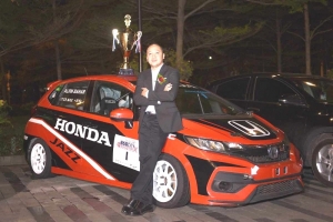 Performa Alvin Bahar. Berprestasi dengan All New Honda Jazz &amp; meraih gelar ke delapan kalinya.