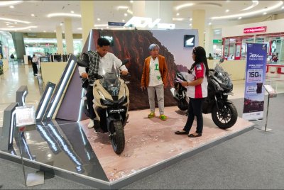 ‎New Honda ADV160 Menarik Perhatian Pengunjung di Launching Malang Town Square