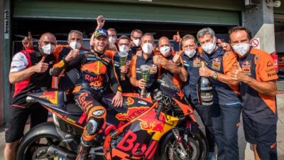 Brad Binder puaskan dahaga juara KTM.