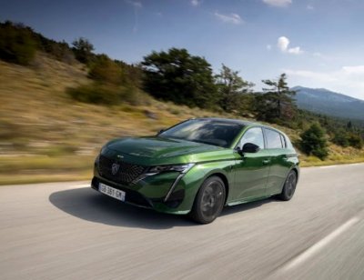 Peugeot 308 : DINOBATKAN SEBAGAI GERMAN CAR OF THE YEAR 2021