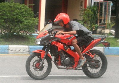 Honda CBR 150 &quot;2009, Surabaya : BINTANGNYA ERA MILENIUM BANGKIT MELURUG DI ERA MILENIAL