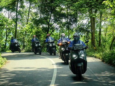 Yamaha STSJ : HIMBAU PENGENDARA, MENGECEK KONDISI MOTOR KESAYANGAN PASCA MUDIK LEBARAN