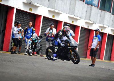 Mevans &amp; Onesixeight Racing Team. Kembali terpacu menyambut musim kompetisi 2022, dengan serangkaian aktifitas free practice di sirkuit Sentul, Bogor.