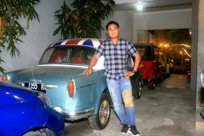 Nur Yahya Hanafi - Marco MX Team, Gresik : FAMILY MAN PENGKOLEKSI UNIT RODA EMPAT &amp; DUA DI MASA TRANSISI RETRO KE MODERN