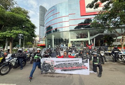 MPM Honda Jatim Lepas Konsumen &amp; Komunitas Big Bike Honda Menuju Honda Bikers Day 2025 di Garut