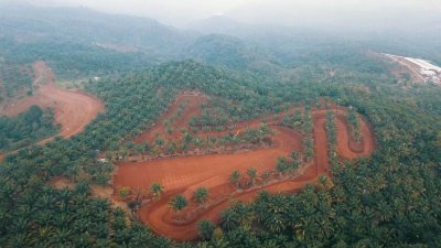 Sirkuit MX-GTX Subang Milik Agum. Representatif, berskala international &amp; dibangun ditengah perkebunan sawit yang sangat luas.