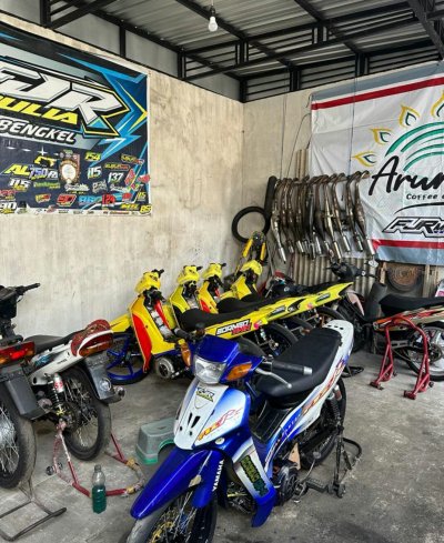 Tulungagung Bersatu Racing Team : TAMPIL MENJADI REGULATOR, MENJAWAB DINAMIKA MILENIAL PENGGEMAR TOP SPEED