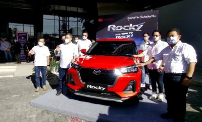 Daihatsu. Dengan varian  Rocky, pasar otomotif di Jatim lebih atraktif &amp; optimis mudah diterima pasar.