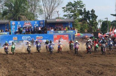 Mega Team Rizqy Motorsport : PEMICU TERJADINYA REFORMASI MX GTX TEAM TANAH AIR