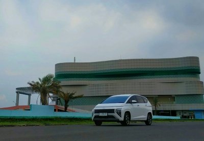 Hyundai Stargazer : PESONA BINTANG BARU SEGMEN KENDARAAN KELUARGA