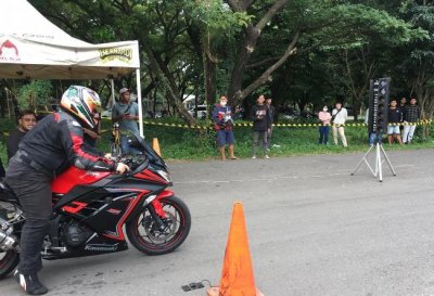 Kingland Herex Simulasi Latih Tanding, Surabaya. Terus melahirkan embbrio baru di setiap perjalanan serinya.  