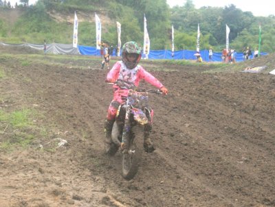 M. Raditya Crosser 65 cc - Tembakau Balap Rizqy Motor Boss Mild MX Team, Pasuruan : TERSULUT PRESSURE TINGGI, BAKAT ALAM MENGALIR ALAMI, NAIKAN DUA LEVEL GAYA BALAP MATADOR BOY