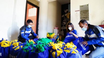 Yamaha Jatim Gandeng UMS, Bagikan Paket Sehat Isoman Untuk Konsumen Setia Yamaha