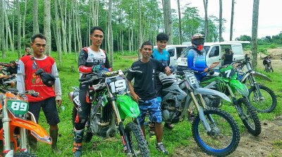 MANTAP ! CROSSER MALAYSIA MENIMBA ILMU DI NUGROHO MOTOCROSS TRAINING, KEDIRI