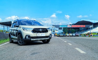 GELAR PAMERAN DI SEAWORLD ANCOL DAN SIRKUIT SENTUL, NEW XL7 HYBRID HADIR LEBIH DEKAT DENGAN MASYARAKAT