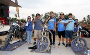 Farudillah Adam Pembalap Grasstrack Nasional : DISUPORT SAUDAGAR NABIRE & DIPERCAYA MENGEMBANGKAN GRASSTRACK DI NABIRE