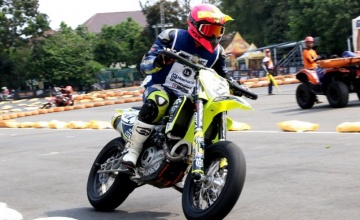 Raffi Geraldio Tangka Rider - Djagung Racing Factory, Malang : SIAPKAN STRATEGI BARU HADAPAI RIDER BULE DI SUPERMOTO & PASANG TARJET DI KEJURNAS MOTOCROSS 2020