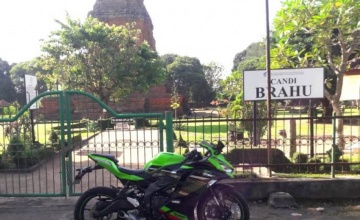 Test Ride Kawasaki ZX-25R : PERFORMA SERBA MEWAH