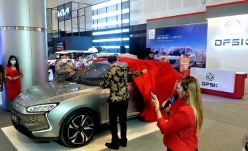 GIIAS Surabaya 2021 : DFSK PAMERKAN SERES SF5, MAKIN CANGGIH & DILENGKAPI FITUR RECHARGE