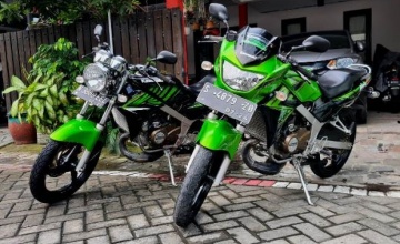 Dian R Koesoma - Kolektor Two Stroke, Jombang  : NINJA 150 TAHUN 2013 LAGI MENJADI PRIMADONA DI JOMBANG