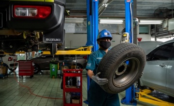 BERKENDARA AMAN DI MUSIM HUJAN AGAR TENANG SAMPAI TUJUAN