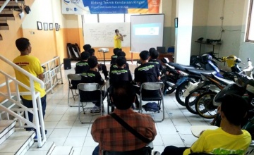 Bagus Lavida Mechanical Training Center, Surabaya : DIDAULAT SMA NEGERI 8 SURABAYA, SEBAGAI SENTRAL PELATIHAN KOMPETENSI SISWA