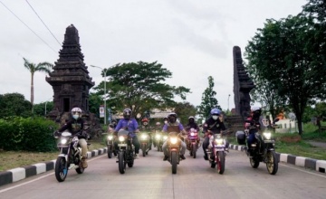 GATHERING & NGABUBURIDE ALA KOMUNITAS HONDA CB150R STREETFIRE