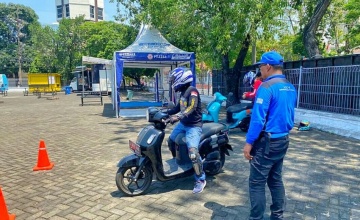 GELAR SAFETY RIDING DI AWAL TAHUN, YAMAHA STSJ HIMBAU PENTINGNYA PENGGUNAAN SAFETY GEAR