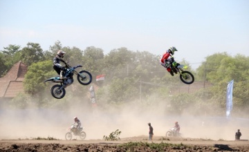 Bupati Pasuruan Cup Motocross - Grasstrack Openchampionship 2019 Hari Jadi Kabupaten Pasuruan Ke-1090 : GUS IRSYAD TERPUKAU AKSI M ZULMI & KOMPAK TEROBSESI MENGGELAR MX GP