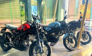 WARNA BARU YAMAHA XSR 155 ADA DI SENTRAL YAMAHA BASRAH, SURABAYA