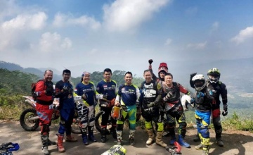 Ban Metzeler MCE 6 Days Extreme : DILENGKAPI MOUSSE PENGGANTI BAN DALAM & ANDALAN RIDER SIX DAYS