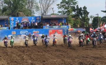 Mega Team Rizqy Motorsport : PEMICU TERJADINYA REFORMASI MX GTX TEAM TANAH AIR